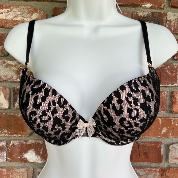 Victoria Secret very sexy padded demi animal print bra size 34D - Picture 2 of 6